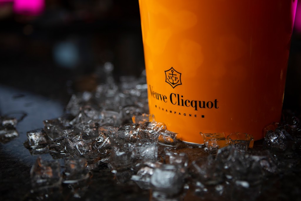 Champagne Villain | restaurant | 230 Cincinnati Ave, El Paso, TX 79902, USA | 9158419964 OR +1 915-841-9964