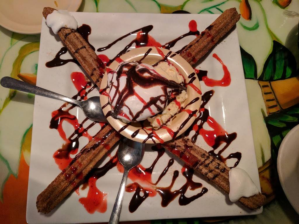 Cielito Lindo | restaurant | 3965 Parkway, Pigeon Forge, TN 37863, USA | 8657742332 OR +1 865-774-2332