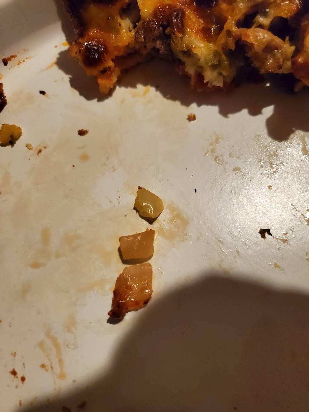 Reds Savoy Pizza | restaurant | 143 Snelling Ave N, St Paul, MN 55104, USA | 6516466400 OR +1 651-646-6400