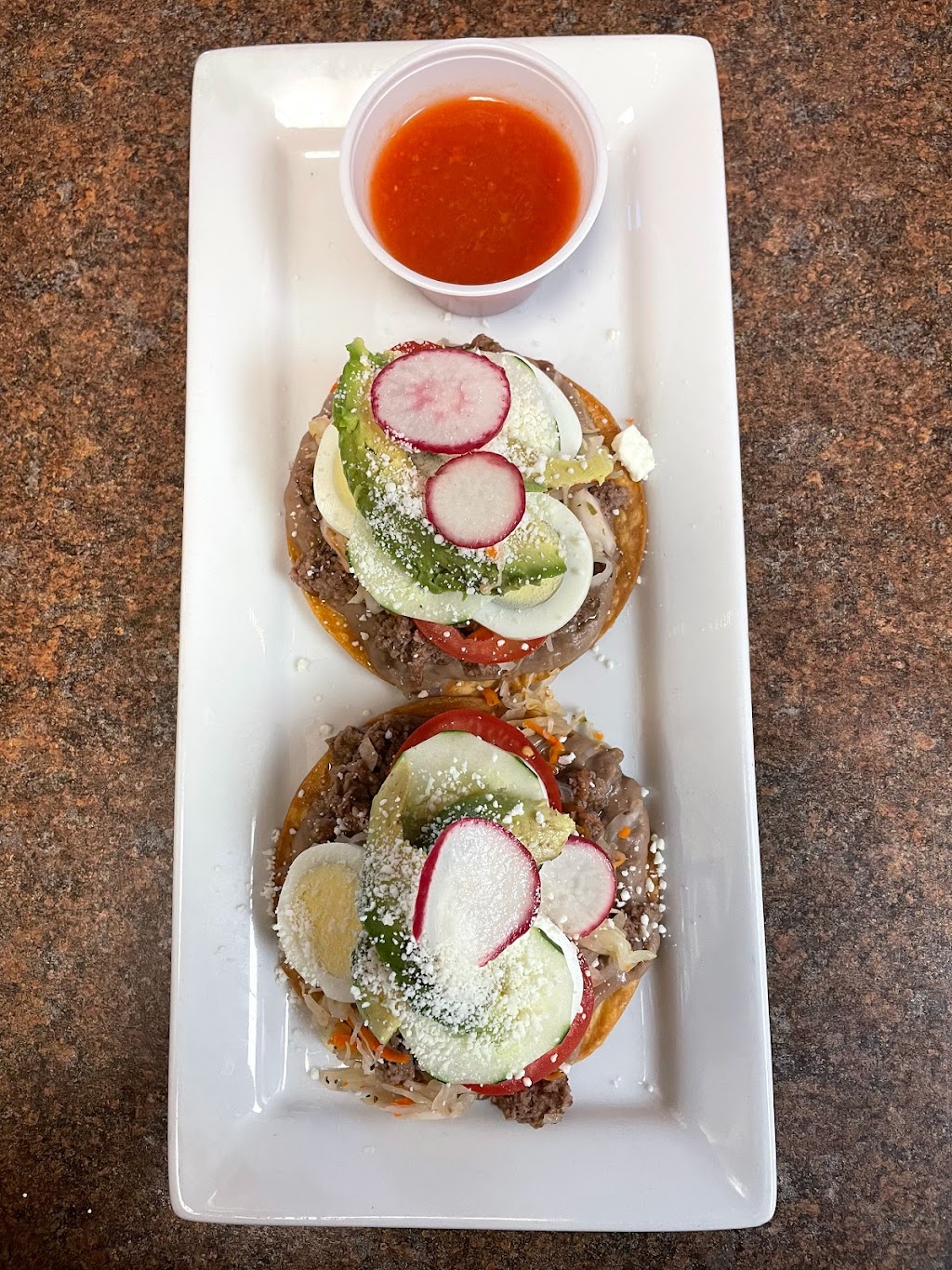 Rosys Salvadoran & Mexican restaurant | restaurant | 2201 16th Ave SW, Cedar Rapids, IA 52404, USA | 3198004449 OR +1 319-800-4449