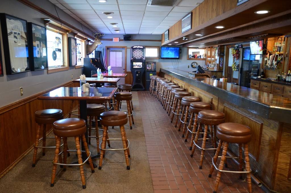 Parkside Restaurant & Bar | restaurant | 555 Davis St, Hammond, WI 54015, USA | 7157965222 OR +1 715-796-5222