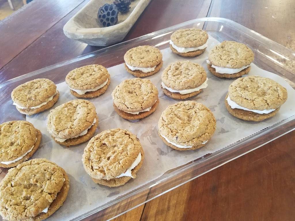 Highway 108 Lumberjack Cafe | restaurant | 9092 TN-108, Altamont, TN 37301, USA | 9316923000 OR +1 931-692-3000