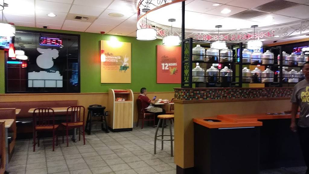 Popeyes Louisiana Kitchen | restaurant | 1221 Mt Vernon Ave, Bakersfield, CA 93306, USA | 6613210200 OR +1 661-321-0200