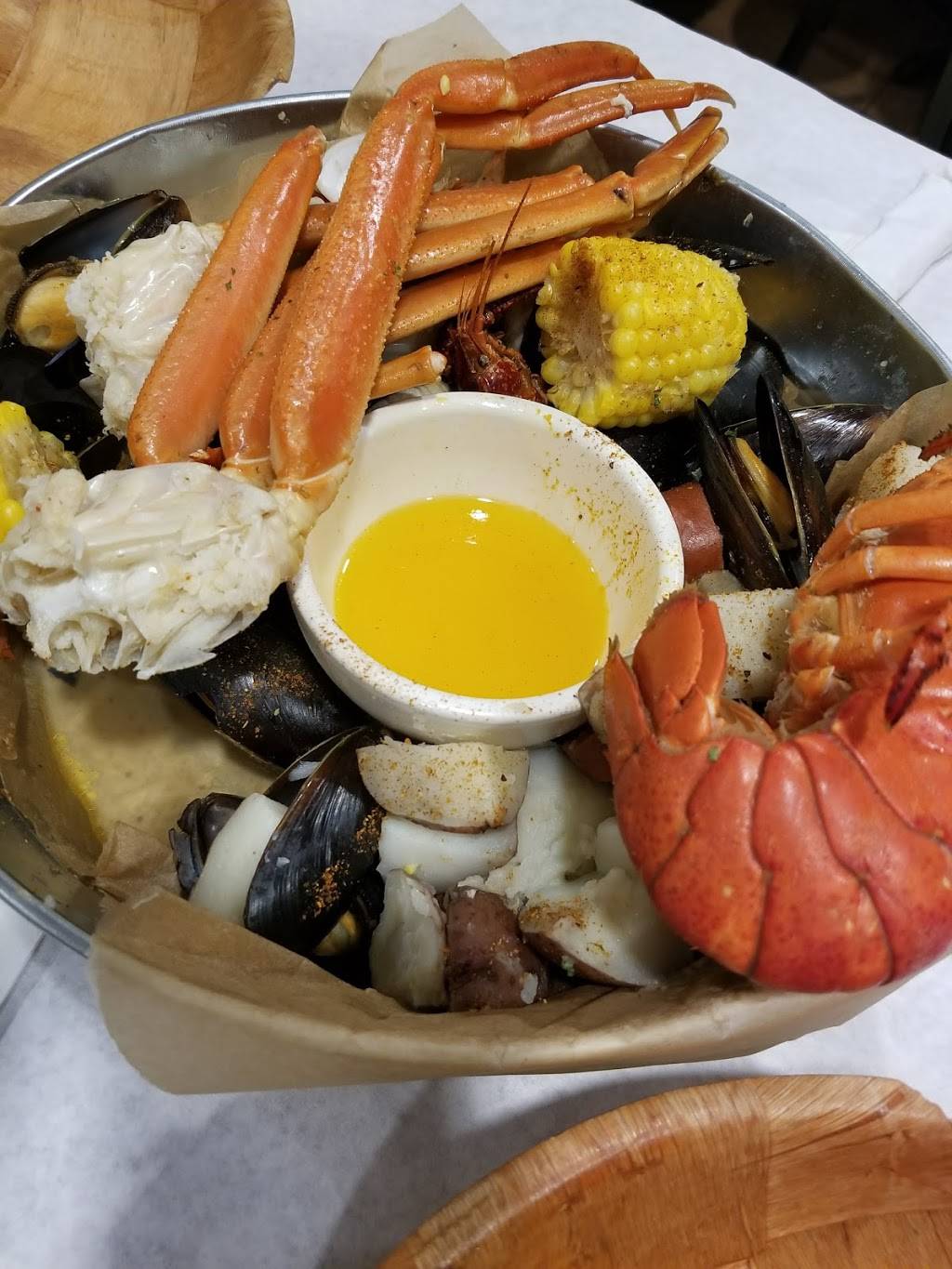 Lighthouse Lobster Feast | restaurant | 7675 W Irlo Bronson Memorial Hwy, Kissimmee, FL 34747, USA | 4075073899 OR +1 407-507-3899
