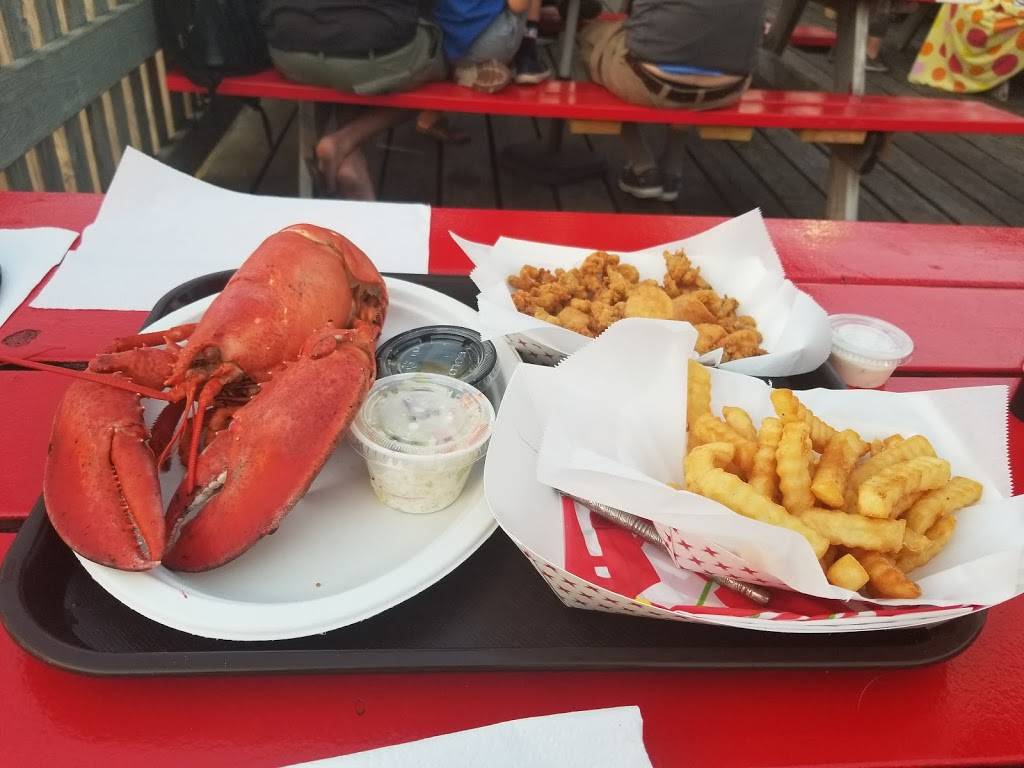 Cape Pier Chowder House | restaurant | 79 Pier Rd, Kennebunkport, ME 04046, USA | 2079670123 OR +1 207-967-0123