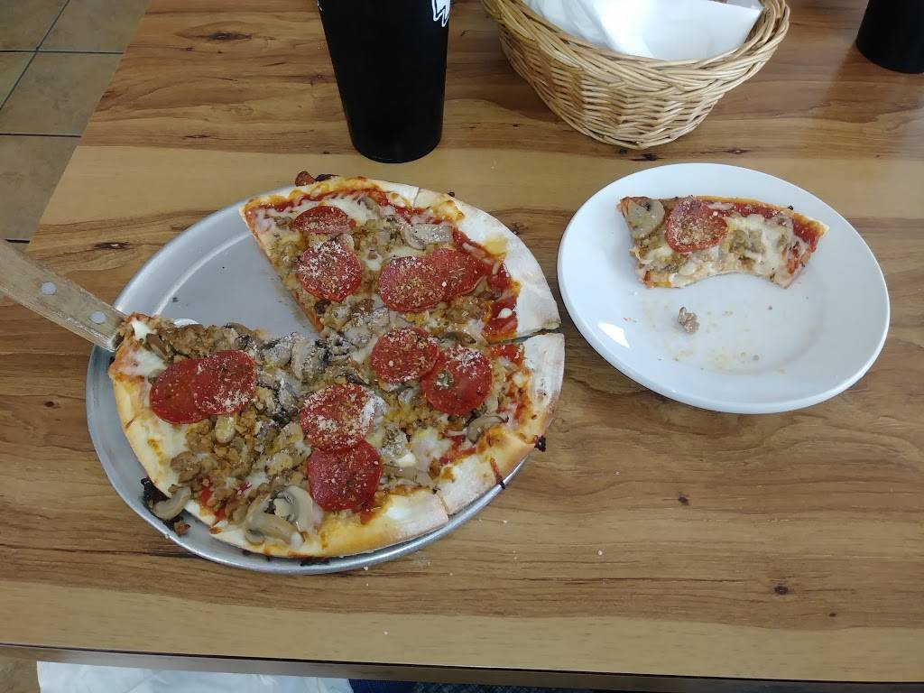 Steves Villa Capri | restaurant | 10412 Mastin St, Overland Park, KS 66212, USA | 9136487770 OR +1 913-648-7770