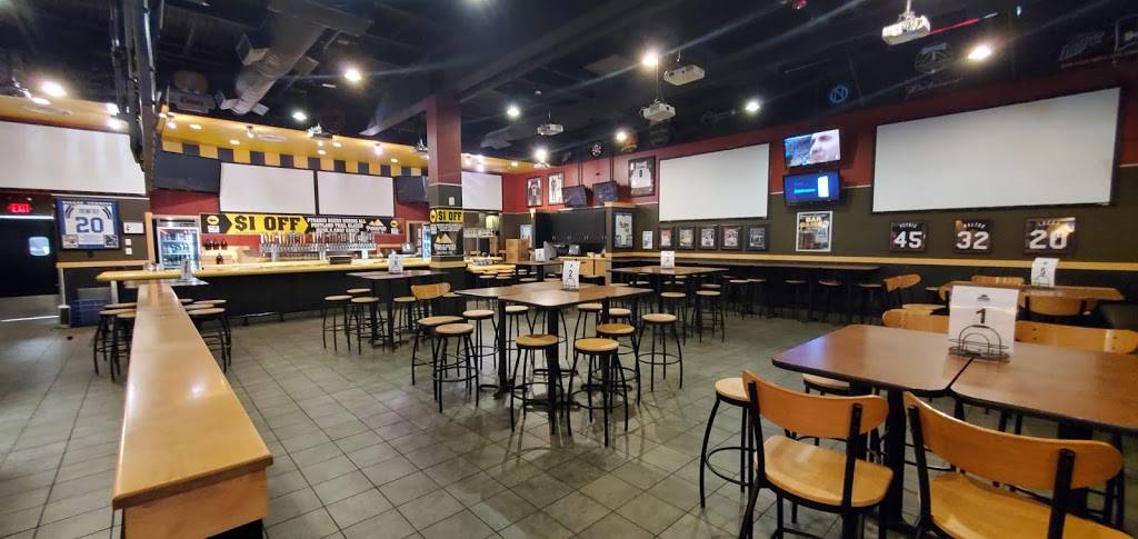 Buffalo Wild Wings | meal takeaway | 1200 NE Broadway St #20, Portland, OR 97232, USA | 5034328179 OR +1 503-432-8179