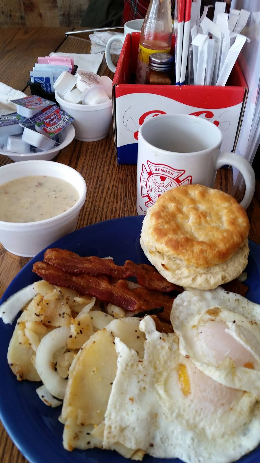 Whistlestop Grill | restaurant | 1200 Crozet Ave, Crozet, VA 22932, USA | 4348239000 OR +1 434-823-9000