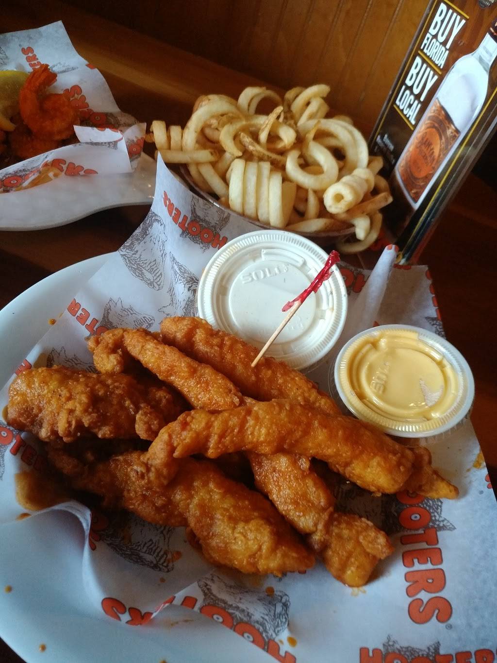 Hooters | meal takeaway | 4215 W Hillsborough Ave, Tampa, FL 33614, USA | 8138853916 OR +1 813-885-3916