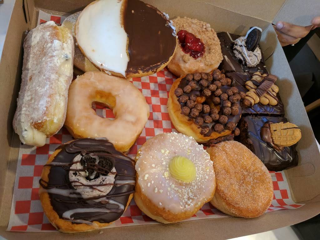 Daddys Donuts | bakery | 4 Fairlawn Ave, Middletown, NY 10940, USA | 8453436565 OR +1 845-343-6565