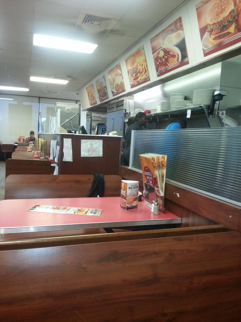 Huddle House | restaurant | 218 N Ron McNair Blvd, Lake City, SC 29560, USA | 8433945195 OR +1 843-394-5195