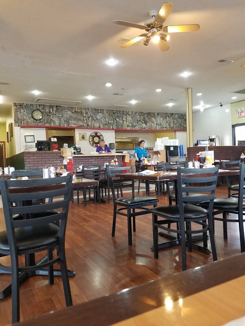 Troy Family Restaurant | restaurant | 307 Bargraves Blvd, Troy, IL 62294, USA | 6186677901 OR +1 618-667-7901