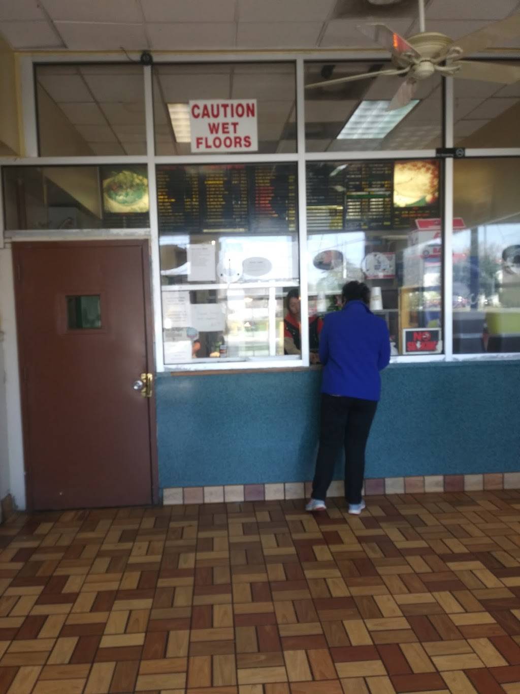 Eddie And Eddie Leonard Carryout | meal takeaway | 2103 Alabama Ave SE, Washington, DC 20020, USA | 2028893199 OR +1 202-889-3199