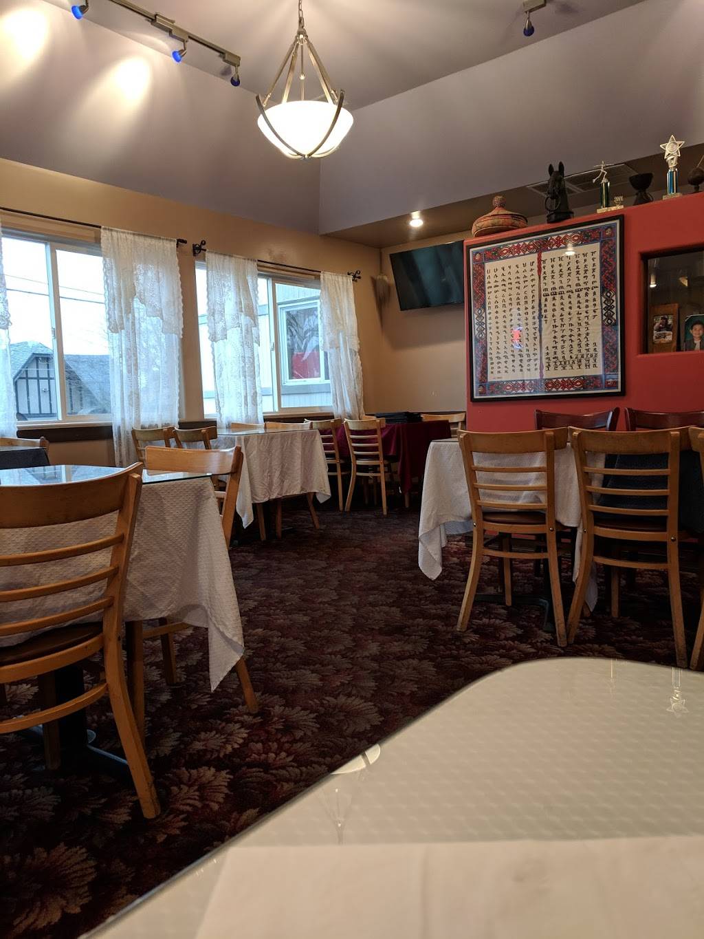 Meskel Restaurant | restaurant | 2605 E Cherry St, Seattle, WA 98122, USA | 2068601724 OR +1 206-860-1724