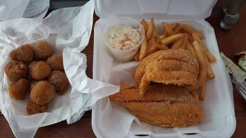 Shark’s Fish & Chicken | restaurant | 3659 Hickory Hill Rd, Memphis, TN 38115, USA | 9013600908 OR +1 901-360-0908