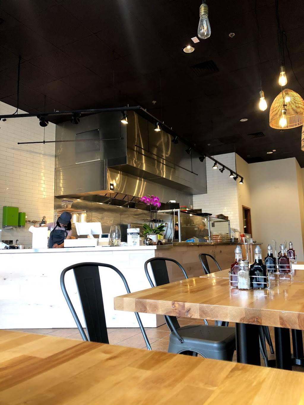 Viet Citron | restaurant | 47 Middlesex Turnpike, Burlington, MA 01803, USA | 7817503021 OR +1 781-750-3021