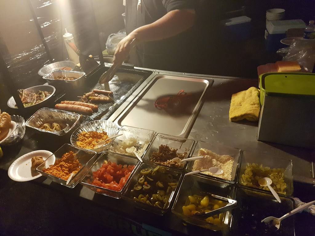 Hamburguesas Y Hotdogs Los Barbones | restaurant | Josefa Ortiz de Domínguez 15901, Infonavitlatinos, Tijuana, B.C., Mexico | 016642411014 OR +52 664 241 1014