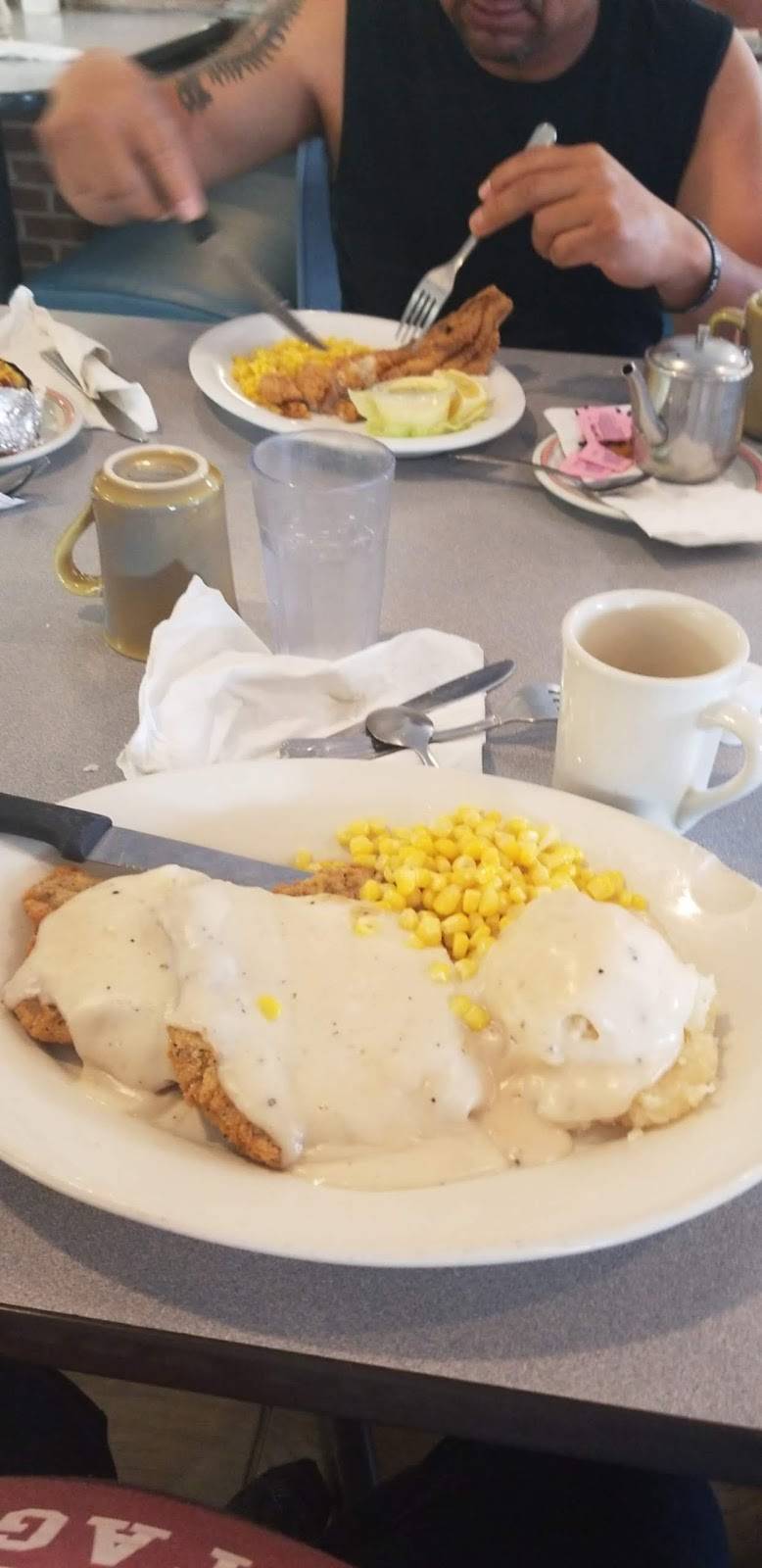 Woodys Family Restaurant | restaurant | 1311 Carolyn Dr # A, Minonk, IL 61760, USA | 3094323815 OR +1 309-432-3815