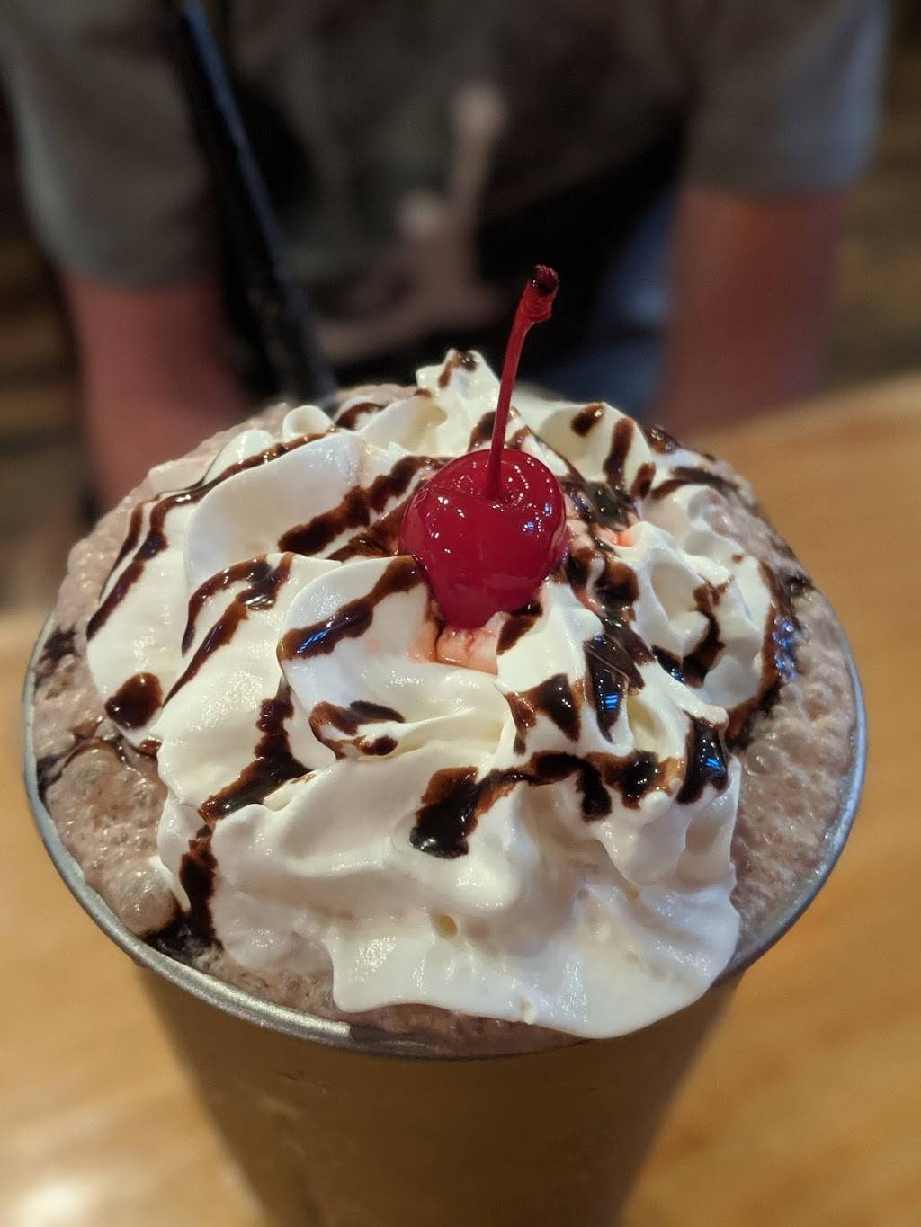 Crave Family Grill & Pub | restaurant | 26 Erie St N, Leamington, ON N8H 2Z2, Canada | 5193220032 OR +1 519-322-0032