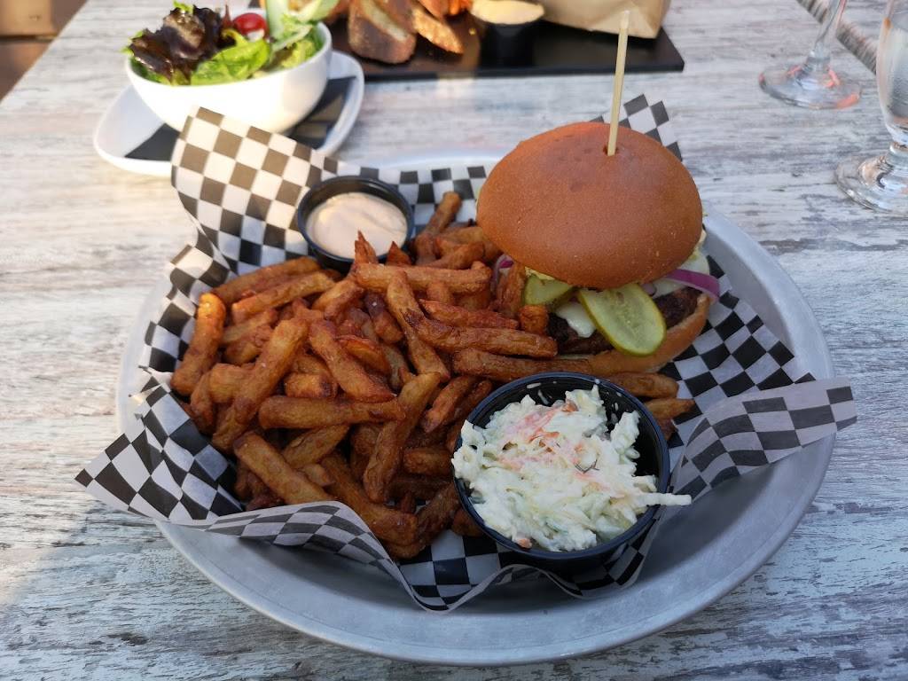 Pub Phoenix ste-Julie | restaurant | 1970 Rue Léonard-de-Vinci, Sainte-Julie, QC J3E 1Y8, Canada | 4509222725 OR +1 450-922-2725