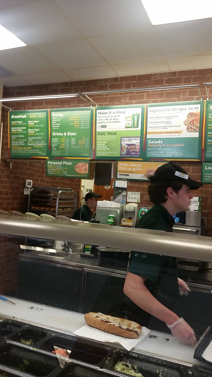 Subway | restaurant | W62N202 Washington Ave, Cedarburg, WI 53012, USA | 2623775202 OR +1 262-377-5202