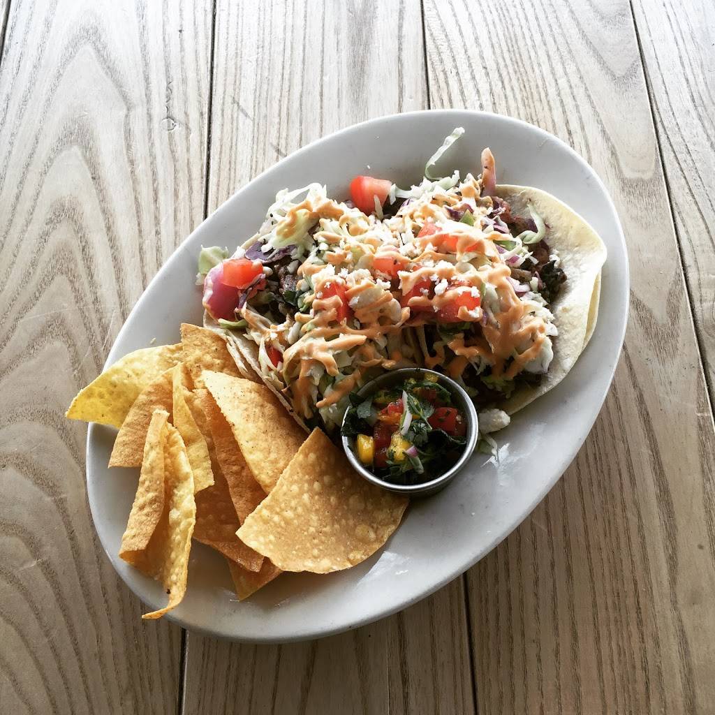 The Boat House Restaurant | restaurant | 2 Johnson St, Winona, MN 55987, USA | 5074746550 OR +1 507-474-6550