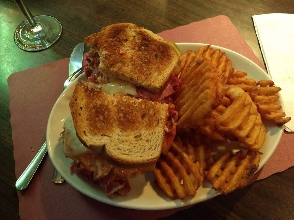 Shortways Barn | restaurant | 991 Goffle Rd, Hawthorne, NJ 07506, USA | 9734239760 OR +1 973-423-9760