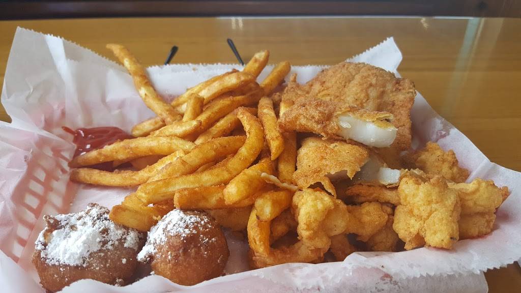 Jolly Gator Fish Camp | restaurant | 4650 FL-46, Geneva, FL 32732, USA | 4073495554 OR +1 407-349-5554