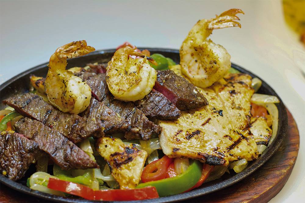 El Coyote | restaurant | 80-18 Northern Blvd, Jackson Heights, NY 11372, USA | 7186514874 OR +1 718-651-4874