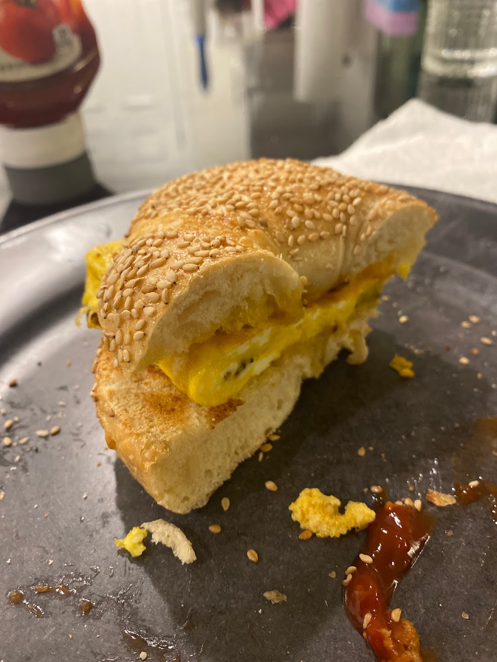 Broad Nosh Bagels | restaurant | 2350 Broadway, New York, NY 10024, USA | 2126000933 OR +1 212-600-0933