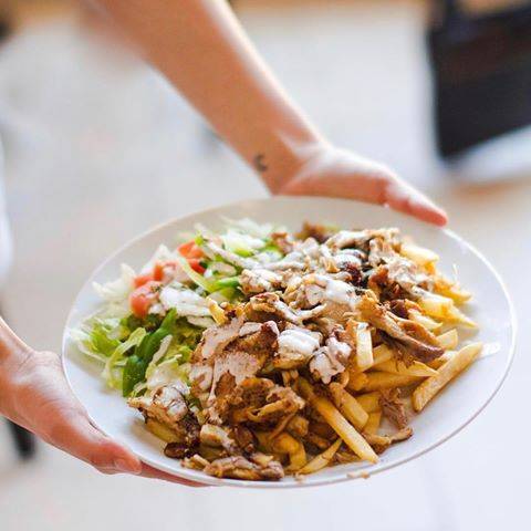 Osmows Shawarma | restaurant | 126 Wellington St W Unit 108, Aurora, ON L4G 2N9, Canada | 9058418887 OR +1 905-841-8887