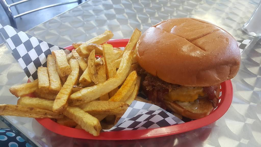 HashTag Burgers | restaurant | 3387 Atlantic Ave, Long Beach, CA 90807, USA | 5624276435 OR +1 562-427-6435