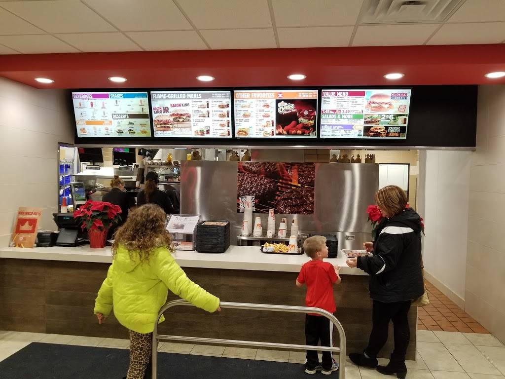 Burger King | restaurant | 10796 Fremont Pike, Perrysburg, OH 43551, USA | 4198745111 OR +1 419-874-5111