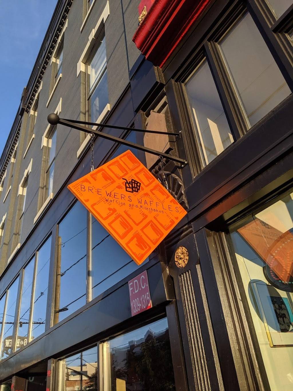 Brewers Waffles and Milkshakes | restaurant | 1313 US-360, Richmond, VA 23224, USA | 8046583468 OR +1 804-658-3468