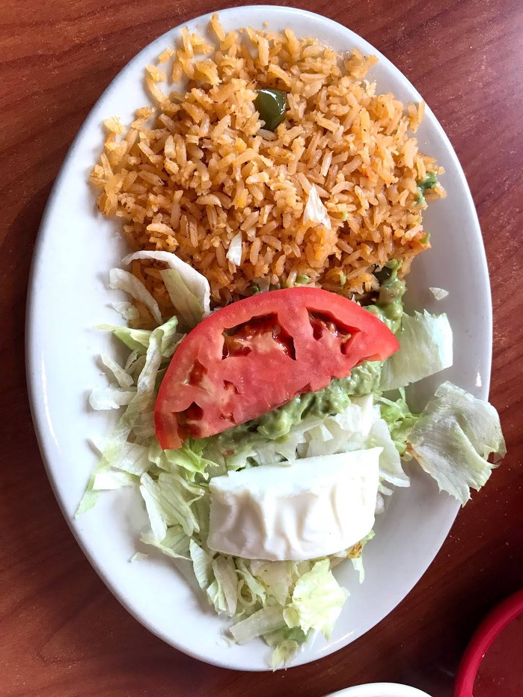 El Patron | restaurant | 2010 E Grand River Ave, Howell, MI 48843, USA | 5175527448 OR +1 517-552-7448