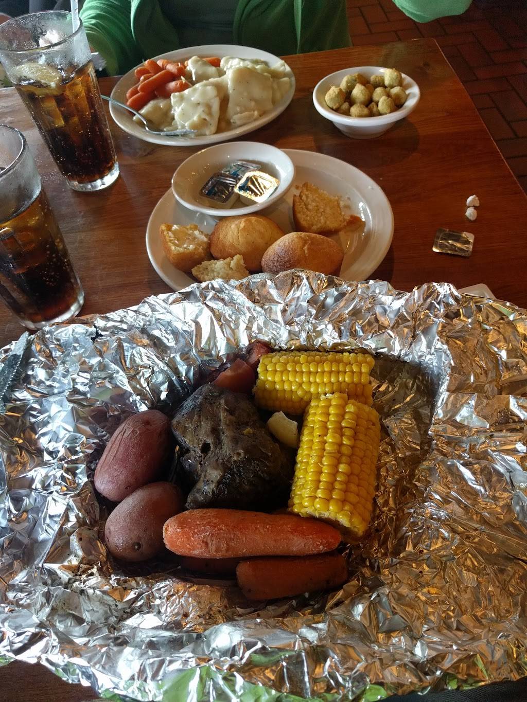 Cracker Barrel Old Country Store | restaurant | 6398 Crane Dr, Whitestown, IN 46075, USA | 3177695205 OR +1 317-769-5205