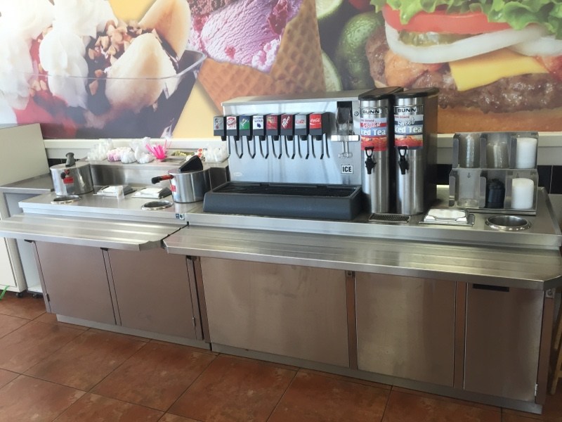 Braums Ice Cream & Dairy Store | restaurant | 1028 W 6th Ave, Emporia, KS 66801, USA | 6203432951 OR +1 620-343-2951