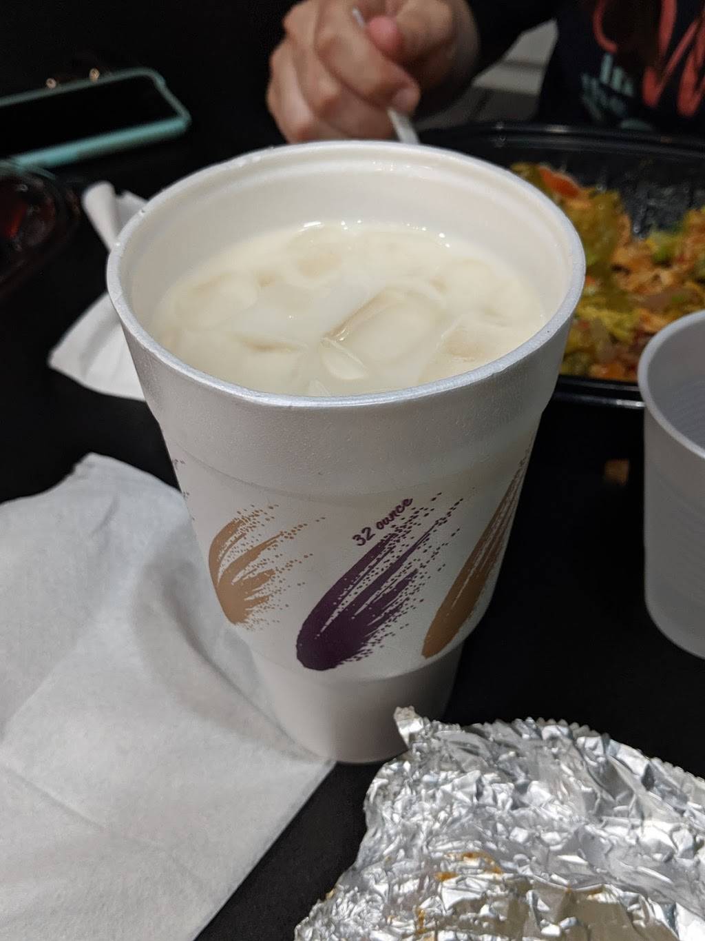 Chango’s Bar & Grill | restaurant | 519 S Illinois Ave, Carbondale, IL 62901, USA | 6184576672 OR +1 618-457-6672