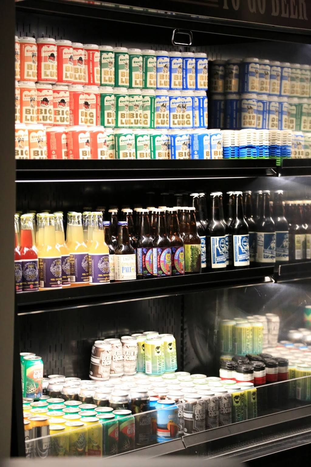 Sahms Ale House Village of WestClay | restaurant | 12819 E New Market St, Carmel, IN 46032, USA | 3178536278 OR +1 317-853-6278