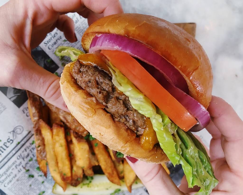 Short North Pint House | restaurant | 780 N High St, Columbus, OH 43201, USA | 6144293986 OR +1 614-429-3986