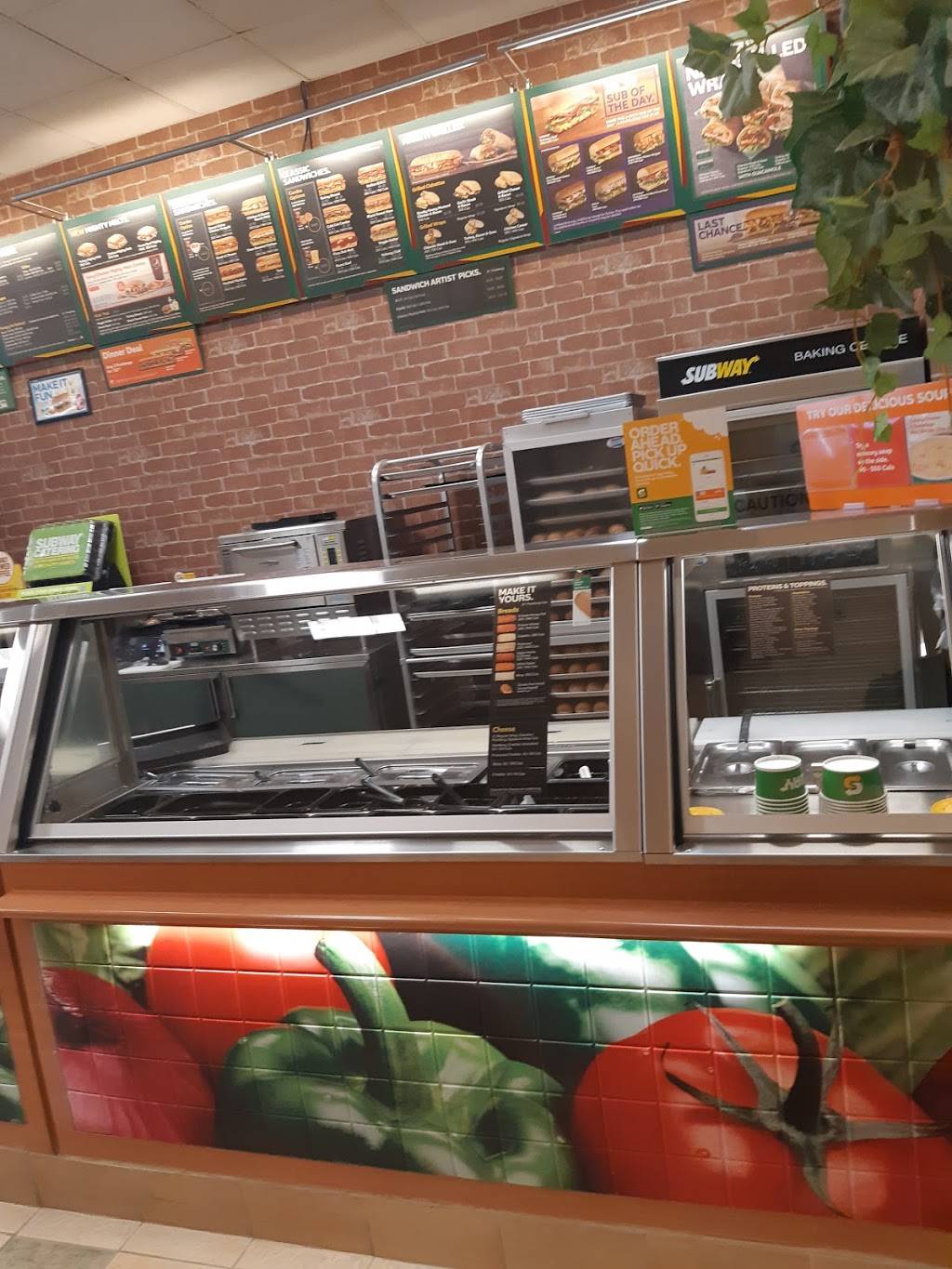 Subway | restaurant | 8865 Yonge St Unit B-5, Richmond Hill, ON L4C 6Z1, Canada | 9058892384 OR +1 905-889-2384