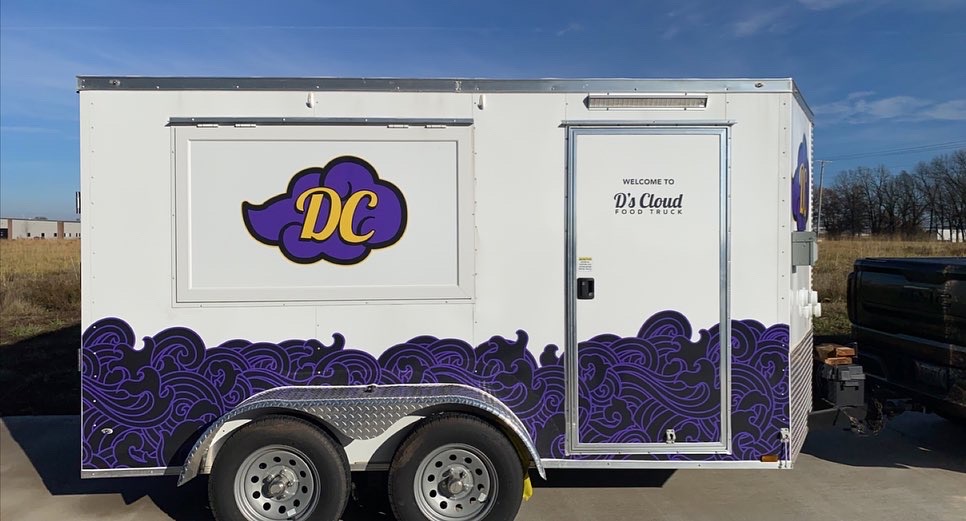 Ds Cloud | restaurant | 1902 E Meadowmere St suite A, Springfield, MO 65804, USA | 4177665487 OR +1 417-766-5487