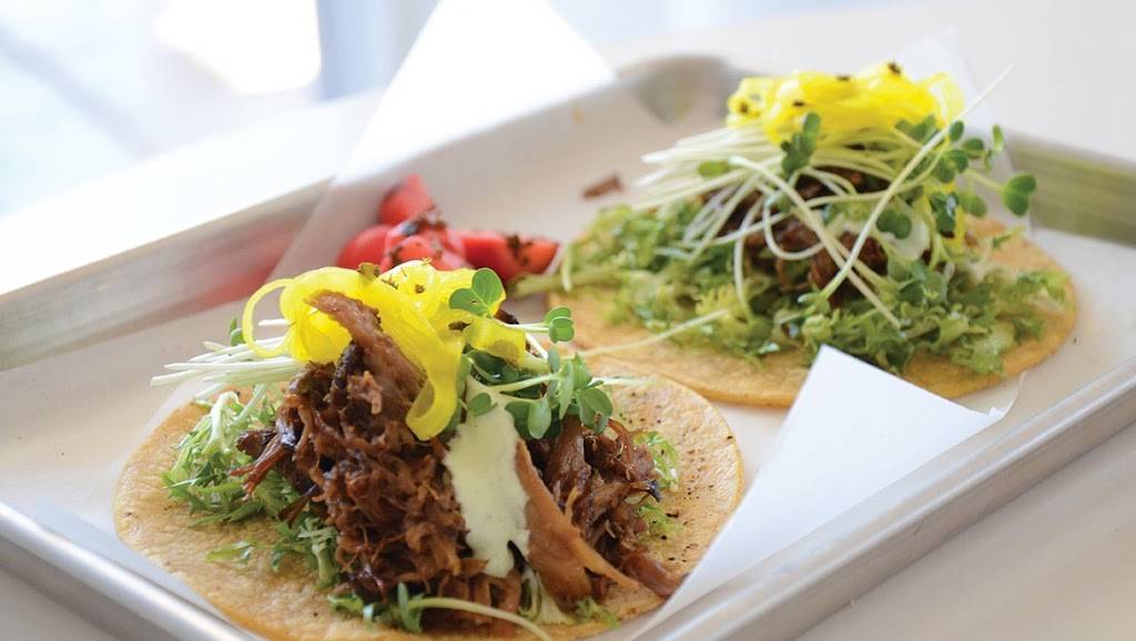 Centro Lounge | restaurant | 4949 E Lincoln Dr, Scottsdale, AZ 85253, USA | 4806273043 OR +1 480-627-3043