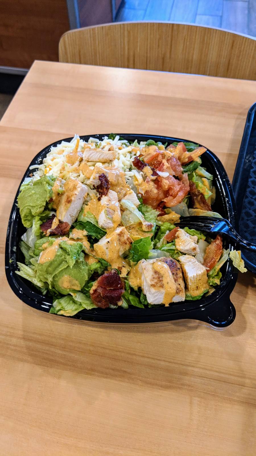 Wendys | restaurant | 8 Highland Ave, Seekonk, MA 02771, USA | 5083364019 OR +1 508-336-4019