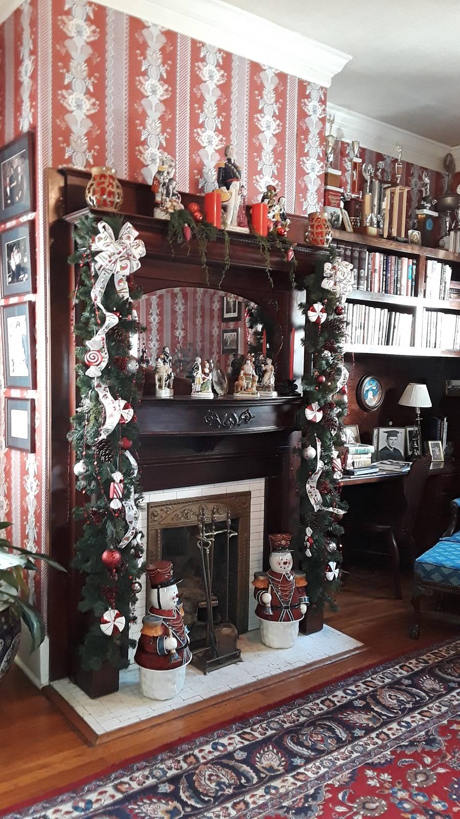 Grand Oaks | restaurant | 302 W Main St, Cartersville, GA 30120, USA | 7703826322 OR +1 770-382-6322