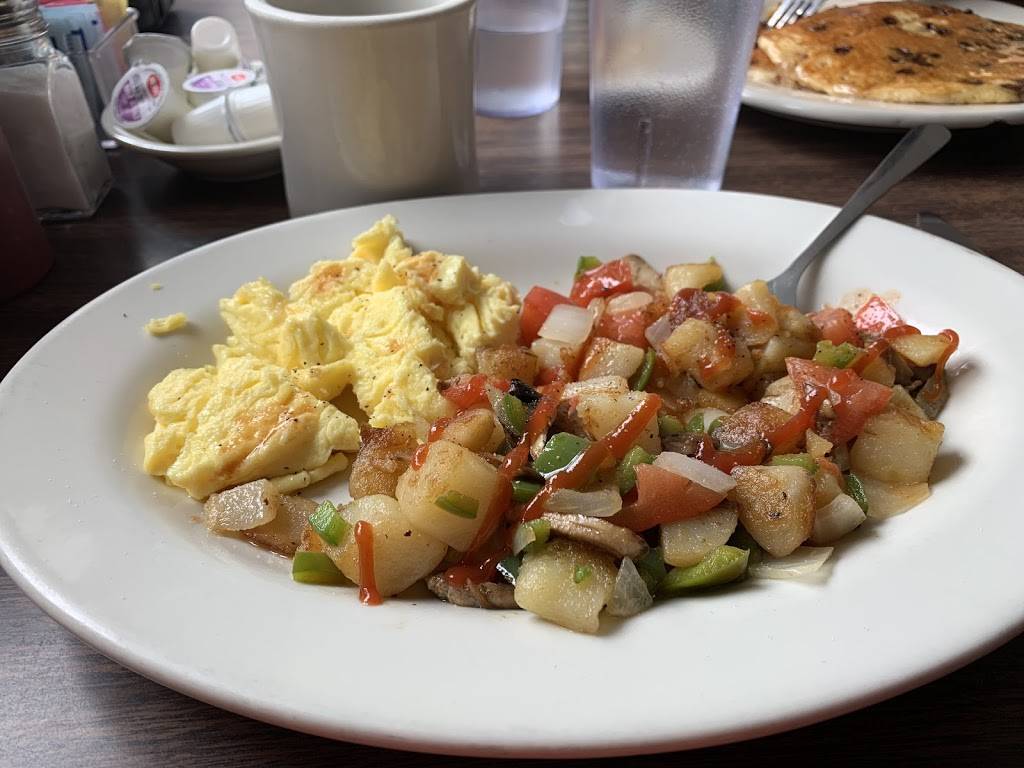 Brunswick Diner | restaurant | 101 Pleasant St, Brunswick, ME 04011, USA | 2077211134 OR +1 207-721-1134