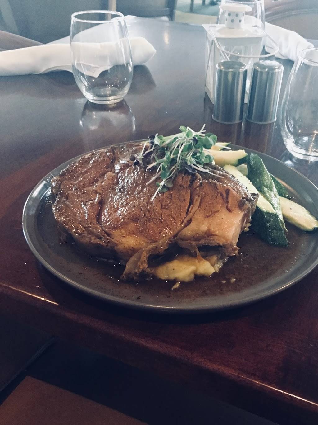 Freemans Grill | restaurant | 1000 Freemans Way, Brewster, MA 02631, USA | 5088961716 OR +1 508-896-1716