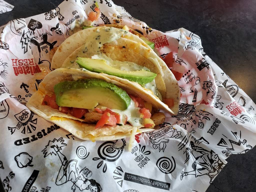 Twisted Fresh | restaurant | 22030 W 66th St, Shawnee, KS 66226, USA | 9134410444 OR +1 913-441-0444