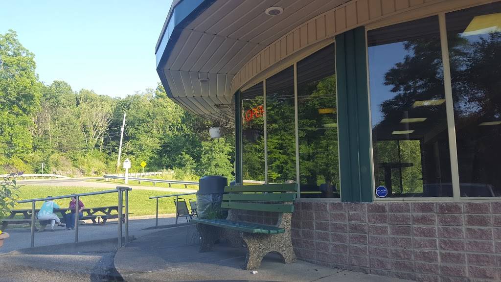 Park Place | restaurant | 6980 Dunham Rd, Walton Hills, OH 44146, USA | 4402325425 OR +1 440-232-5425