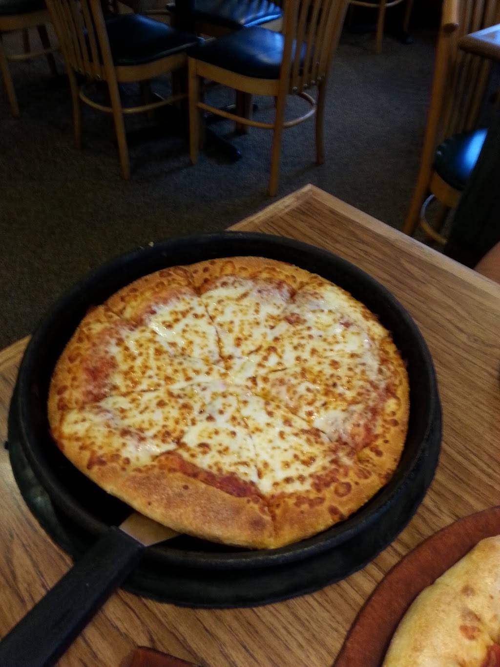 Pizza Hut | meal takeaway | 508 W Carleton Rd, Hillsdale, MI 49242, USA | 5174374000 OR +1 517-437-4000